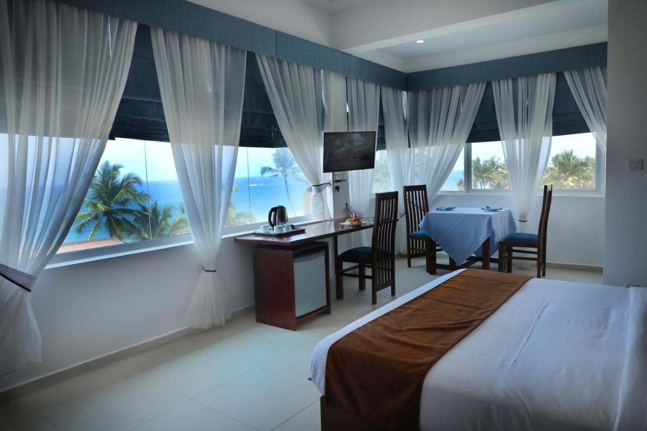 Mount Breeze Hotel Dehiwala-Mount Lavinia Eksteriør bilde