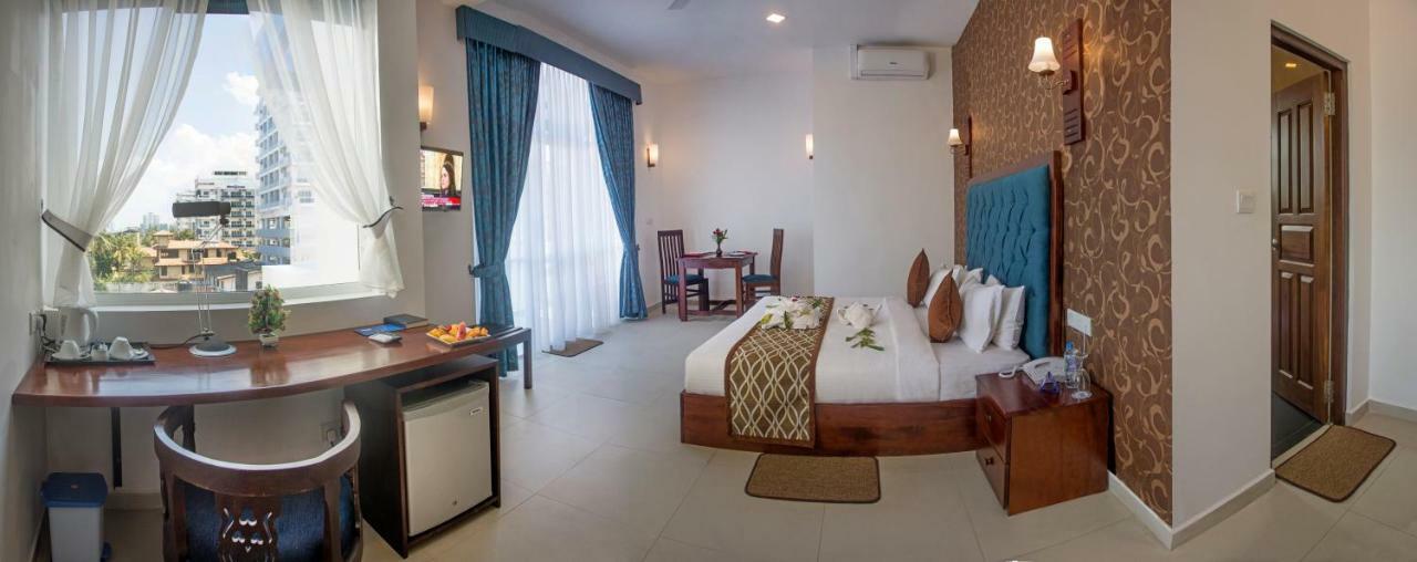 Mount Breeze Hotel Dehiwala-Mount Lavinia Eksteriør bilde