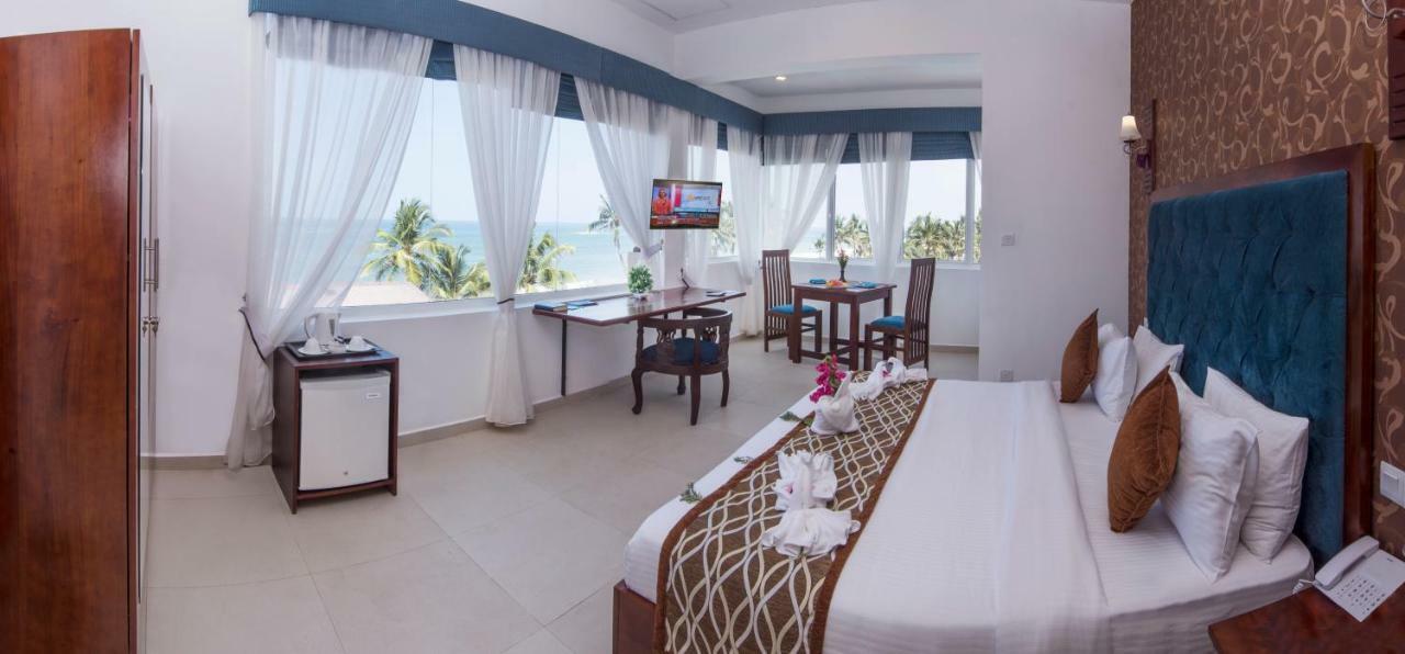 Mount Breeze Hotel Dehiwala-Mount Lavinia Eksteriør bilde