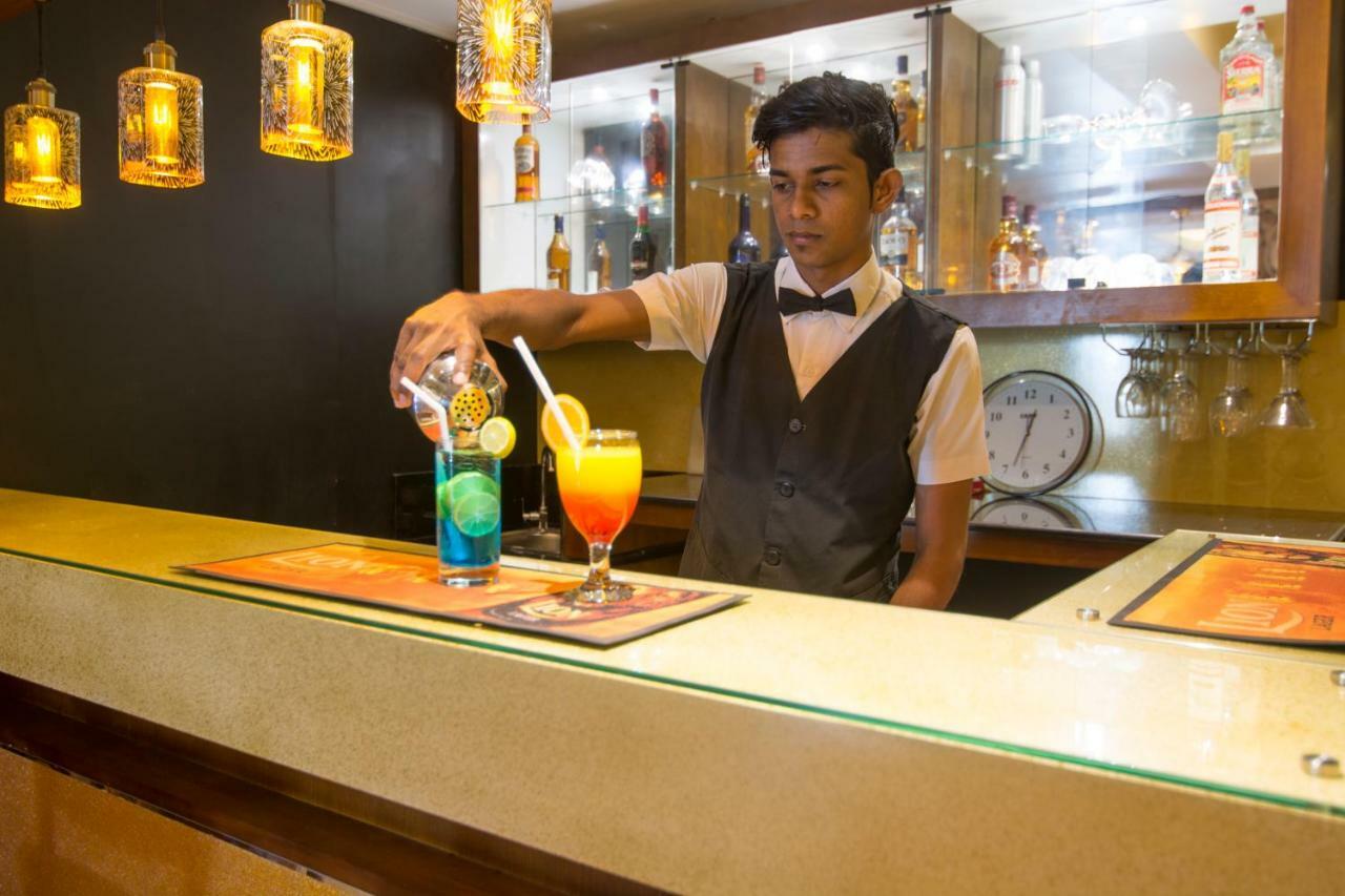 Mount Breeze Hotel Dehiwala-Mount Lavinia Eksteriør bilde